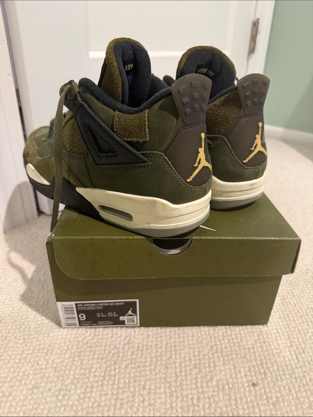 Air Jordan 4 Retro SE Craft Medium Olive Men’s Size 9